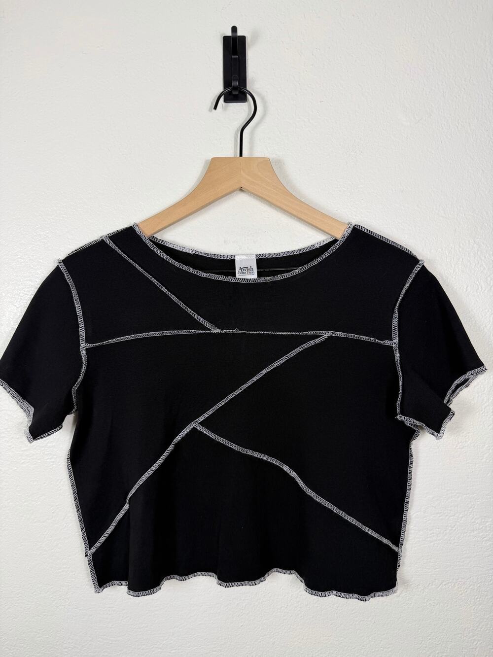 Black contrast stitch raw seam Y2K crop top